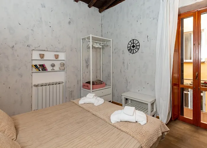 Quattro Cantoni R-home Holiday home Rome