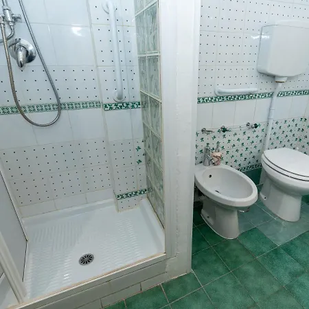 Quattro Cantoni R-home Рим