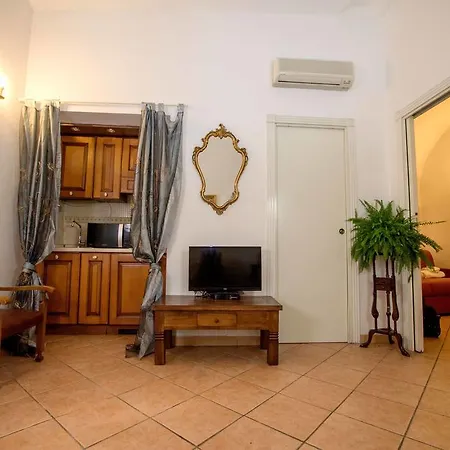 Quattro Cantoni R-home *