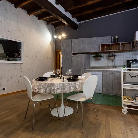 Quattro Cantoni R-home 펜션 로마