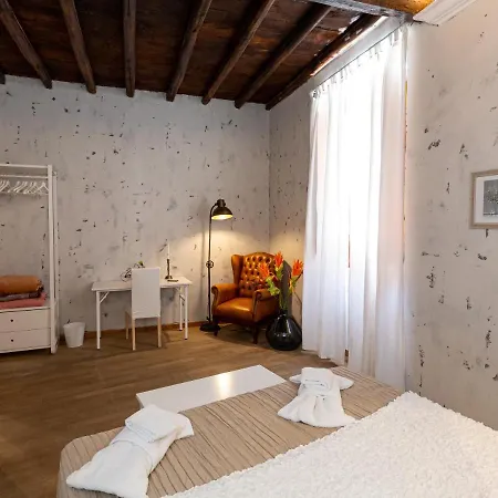 Quattro Cantoni R-home 로마